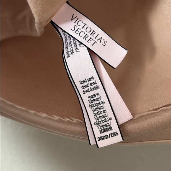 Victoria's Secret Women’s Lined Semi Demi Bra 38DD Nude Underwire - Picture 7 of 8